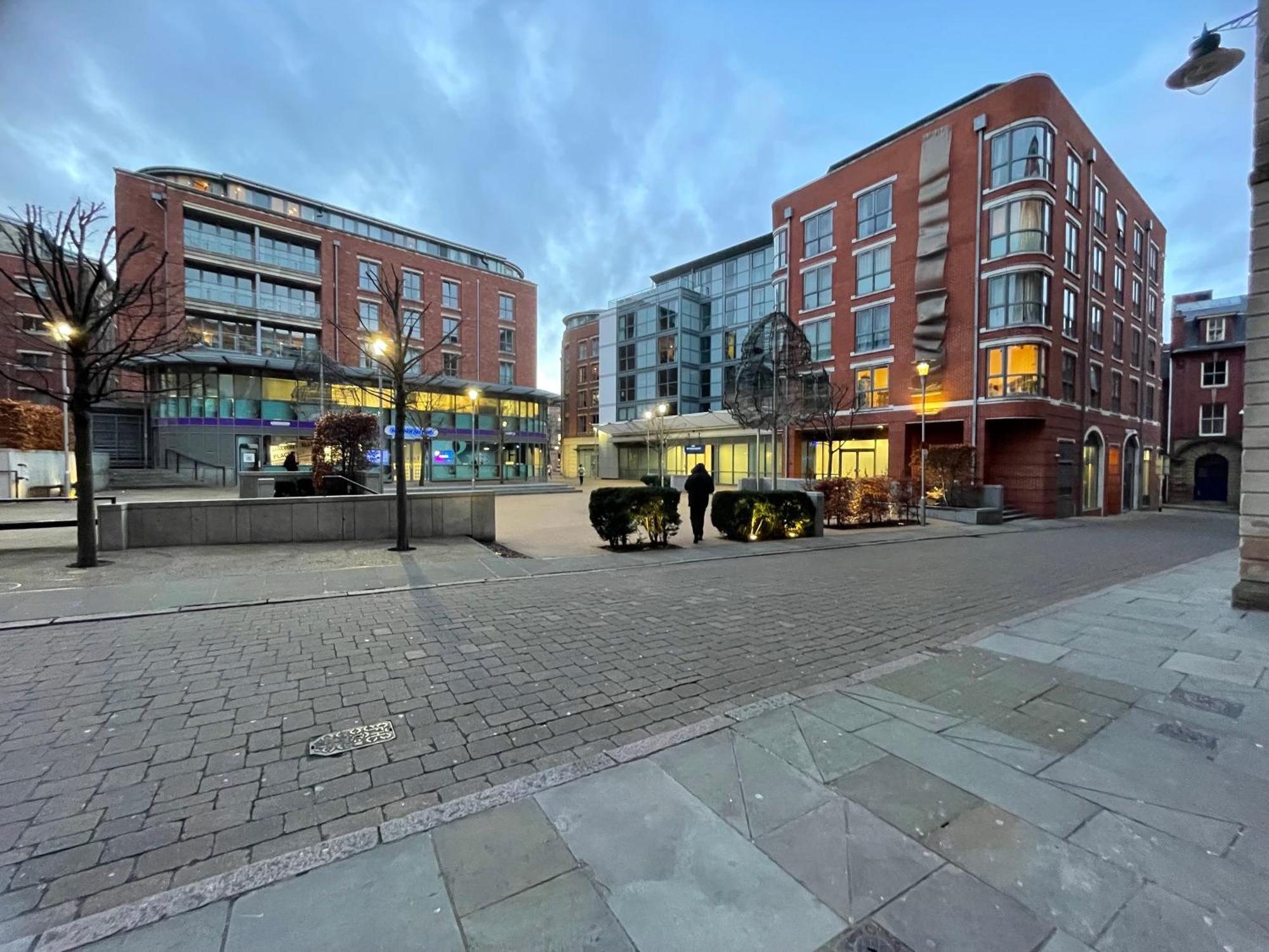 2 Bed Flat Centre Of Lace Market Nottingham Buitenkant foto